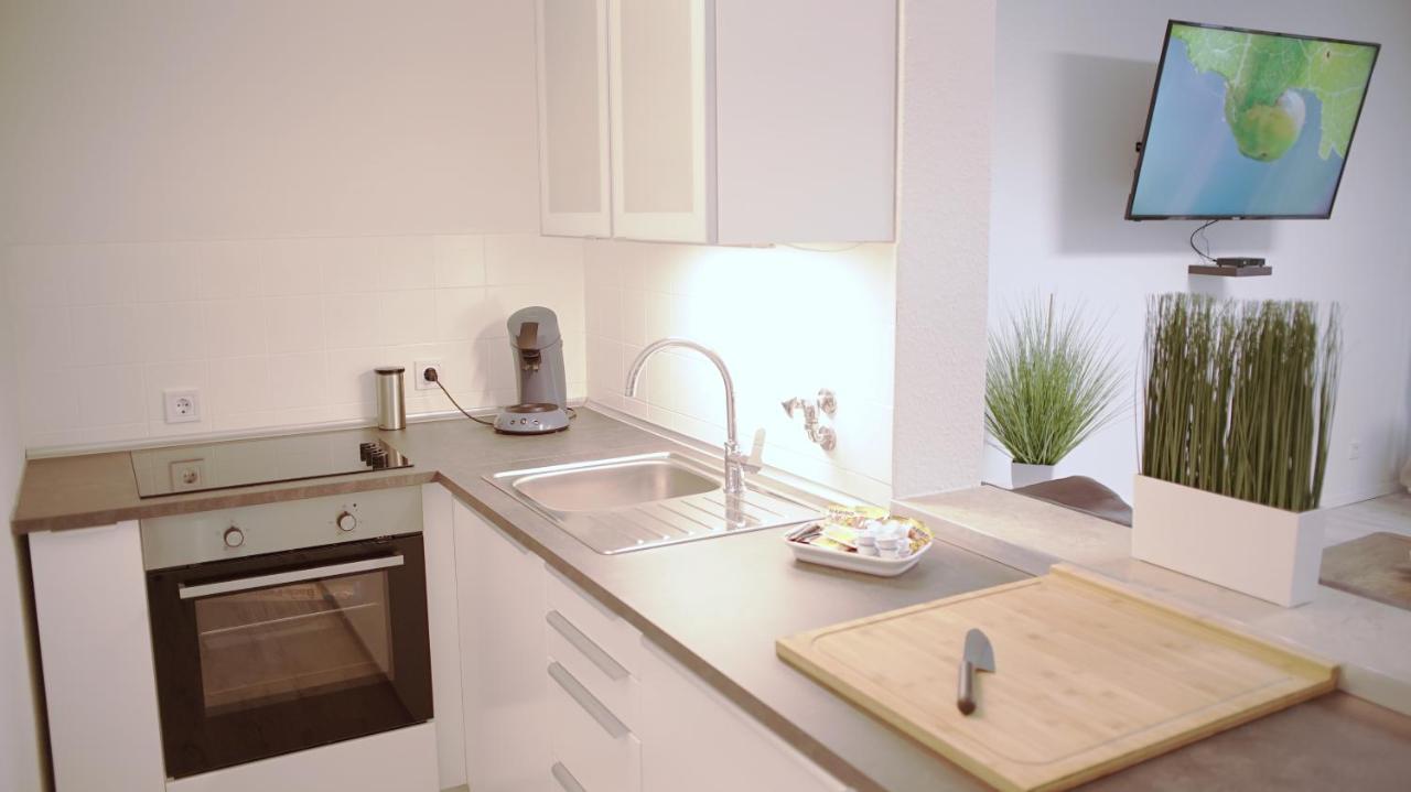 Appartement Im Zentrum Von Langenhagen Mit Netflix Und Tiefgarage Hannover Bagian luar foto